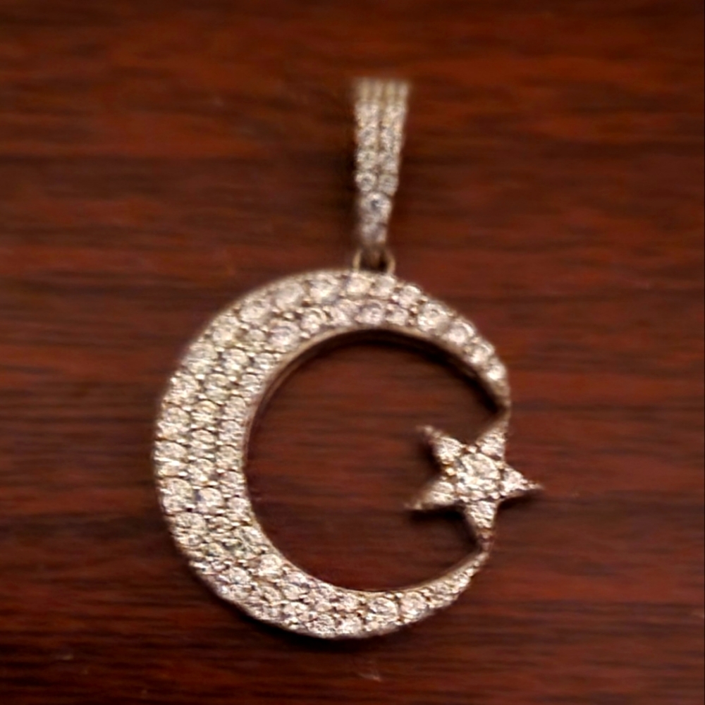 Women's Pendant